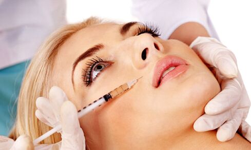 Les procédures d'injection aident à rajeunir et à améliorer le teint de la peau